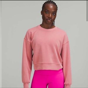 lululemon // perfectly oversized cropped crew